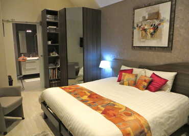 Guestroom - "Côte Jardin"