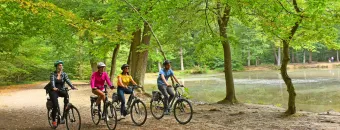 À vélo à l'étang du Corac à Saint-Germain-en-Laye